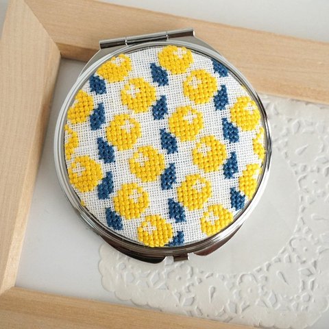 刺繍コンパクトミラー「花06」