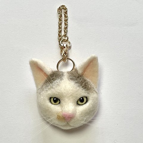 キジ白猫のバッグチャーム586　羊毛フェルト　猫バッグチャーム　バッグチャーム　羊毛フェルト猫　キジトラ