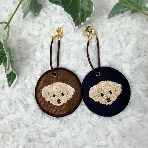 刺繍のバッグチャーム〈トイプードル/ネイビー・ブラウン〉