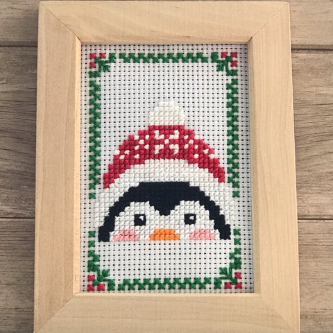 クリスマス飾り♡刺繍フレーム♡ニット帽のペンギンさん♡