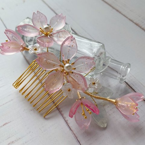 硝子桜のかんざし 金箔風半透明パステルピンク色のヘアコーム