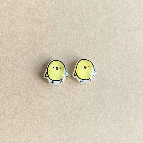 ハンドメイドピアス　ひよこ