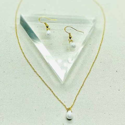 -simple white- ネックレス/しずく/シンプル/イヤリング/ピアス