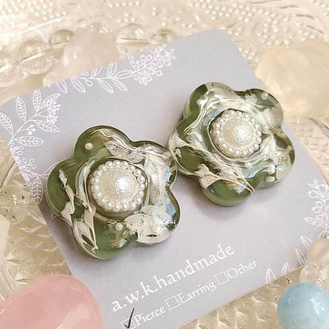 お花ピアス💚モスグリーン