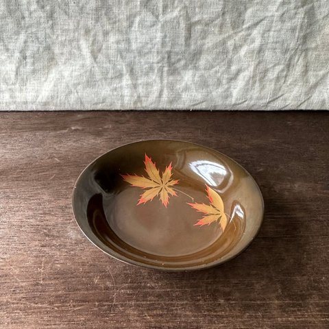 もみじの漆器蓋小皿