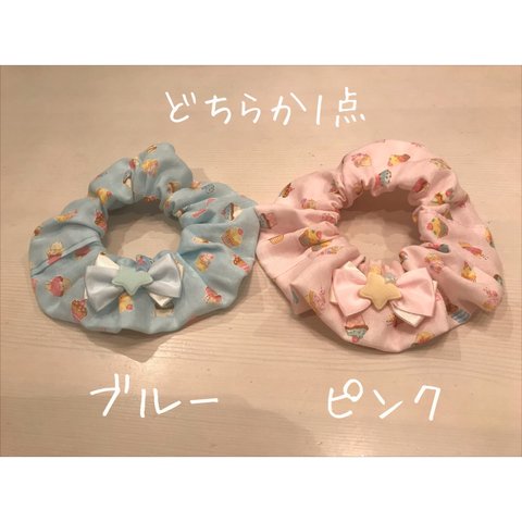 猫用シュシュ　夢膨らむカップケーキ柄🧁　星付きリボン⭐️