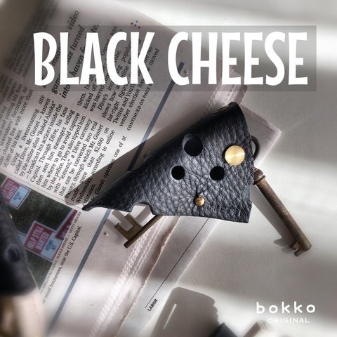  BLACK CHEESE😎  /  さんかくチーズ🧀のキーケース(本革)