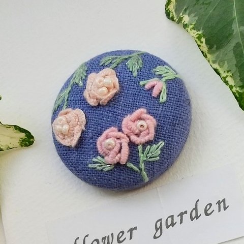 刺繍くるみボタン(ヘアゴム/ブローチ)クリスマス ギフト❤️送料無料❤️