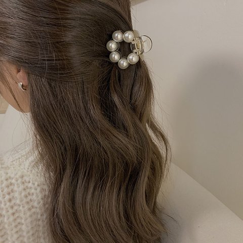 【在庫処分 数限定セール￥399】韓国ファッション　パールヘアクリップ 　ヘアアクセサリー　-7003