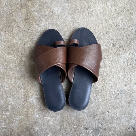 ＊ラスト２足【2022サマー】cross sandals ver. Dark brown/フラットサンダル＊ダークブラウン