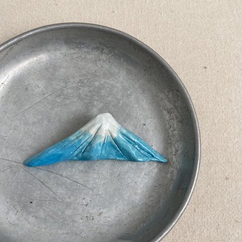 富士山のブローチ