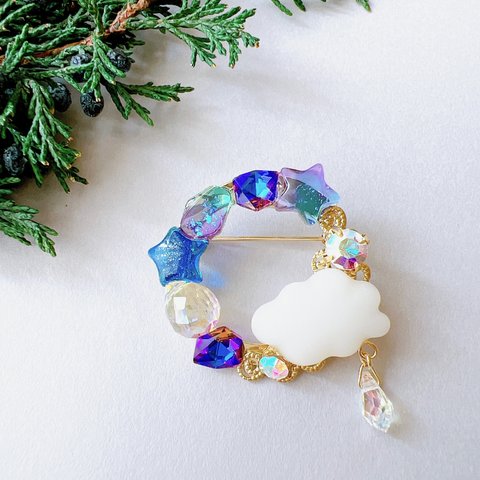 雲　雨　梅雨　夜空　レジン　個性的　ブルー　リングブローチ　ゴールド　送料無料　brooch