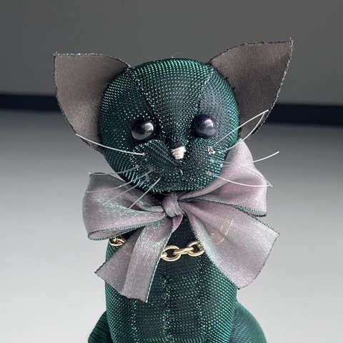 Couture cat 17