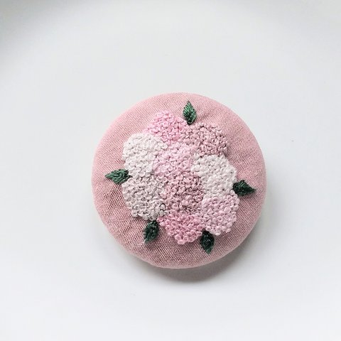 紫陽花畑の刺繍ブローチ【送料無料】