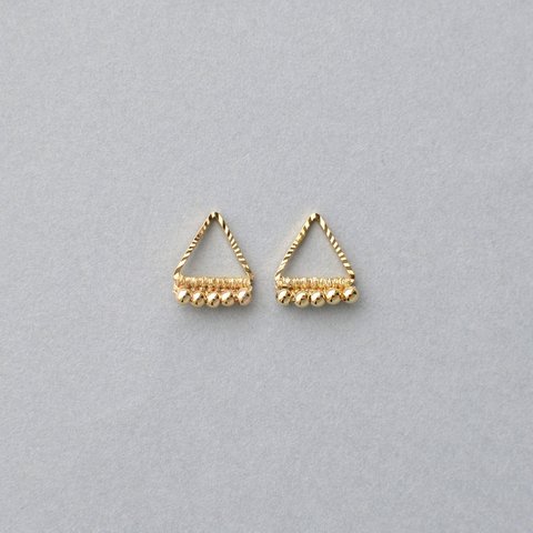 mini triangle (gold) イヤリング ／ ピアス   シンプル さんかく フープ