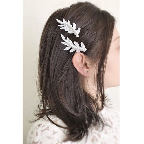  リーフレースとパールのヘアクリップ2つセット