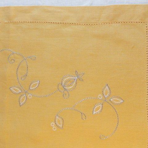 フラワー刺繍のリネン・テーブルナプキン (送料無料)