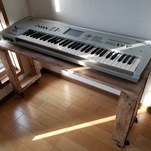 MIDIキーボードスタンド　DTMデスク　シンセサイザー