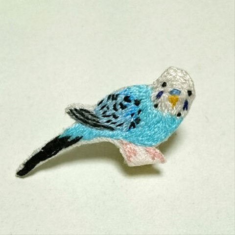 手刺繍セキセイインコの片耳用イヤーカフ