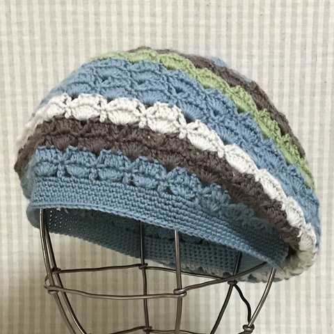 純毛中細🐏で編んだかぎ針編み秋色ボーダーベレー帽/サックスブルー