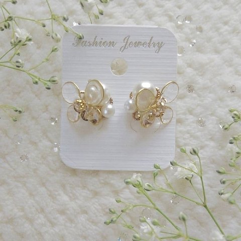 【上品な印象に…＊】butterfly & big pearl earring