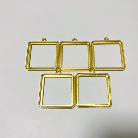 【5枚セット】ゴールド　正方形型 空枠 メタルセッティング　