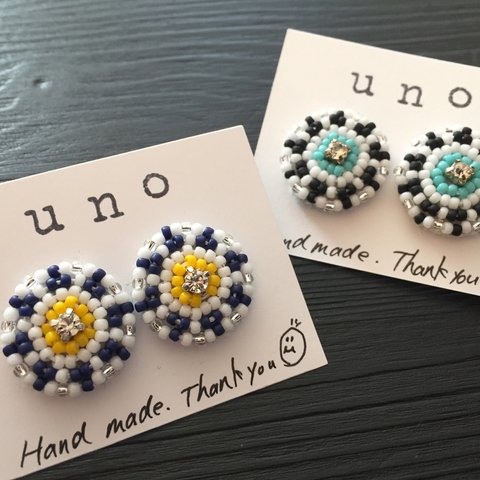 フラワービーズ刺繍ピアス・イヤリング