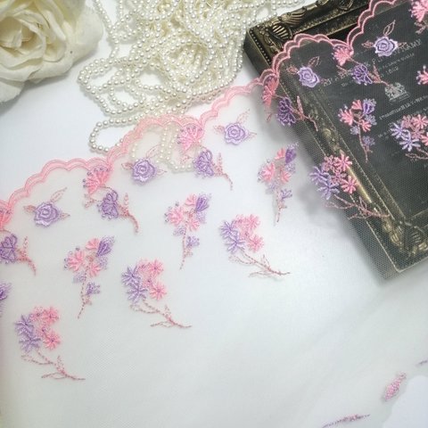 2m 花柄 刺繍  チュールレース　ハンドメイド生地　はぎれ 素材　