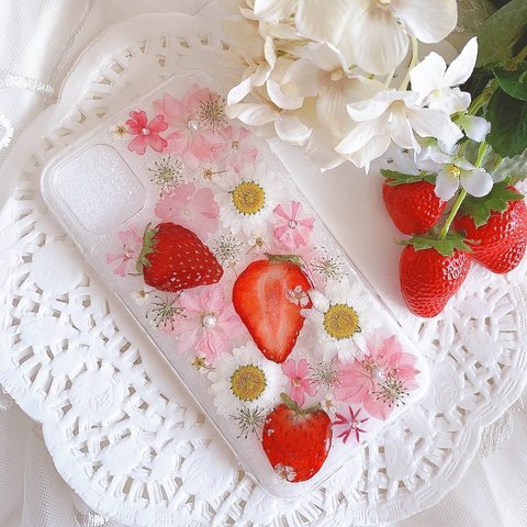 全機種対応♡早発送♡真っ赤ないちごとピンクのお花のスマホケース♡Xperia GALAXY AQUOS Google pixel iPhone ケース