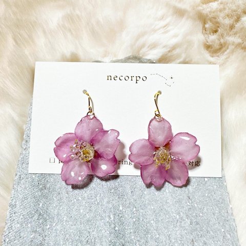 河津桜のフックピアス　②