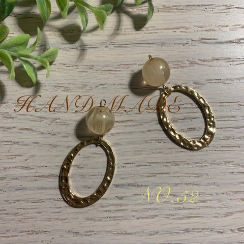 ワンコイン‼️キャンペーン🌴NO.52🌼ゴールドチャーム✖️アクリルビーズ