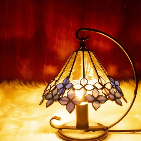 「紫陽花」釣鐘型ステンドグラスランプ