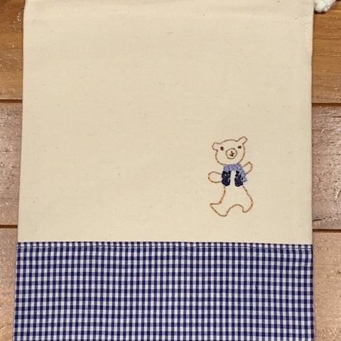 手刺繍入りポーチ♬