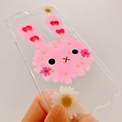 【全機種対応】うさこの押し花ケース。押し花スマホカバー 新機種から古ーい機種まで全て対応できます。iPhone Androidなど