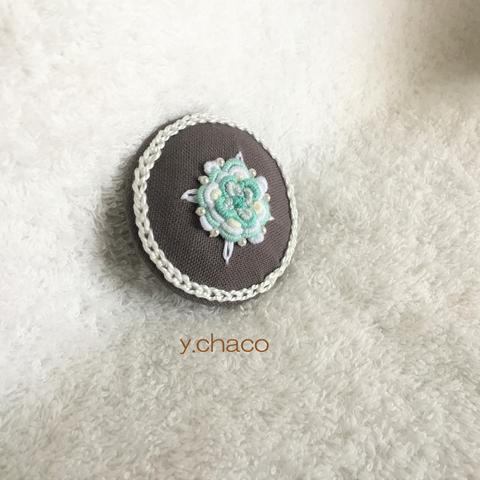 立体刺繍のお花ブローチ～グリーン～