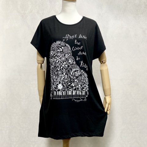 ヘビロテ必至！ピアノのTシャツワンピ（Black）