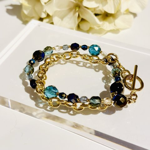 冬のブルー💙Blue＆gold bracelet ⭐︎ブルー＆ゴールドのチェコビーズとチェーンのMIXブレスレット