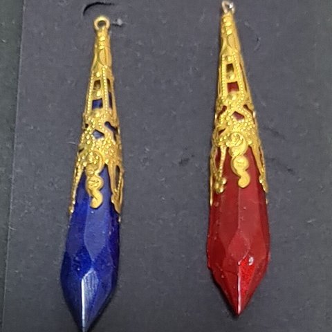 【ハンドメイド】宝石風 レジンパーツ 赤＆青