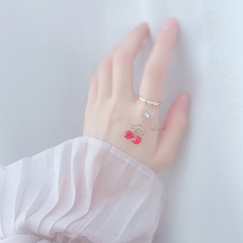 Cherry & zirconia heart gold ring