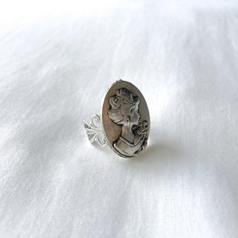 Vintage rétro Silver Cameo Lace Ring