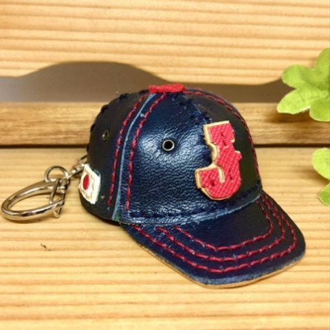 革細工　ミニチュア野球帽キーホルダー　　miniature hat.