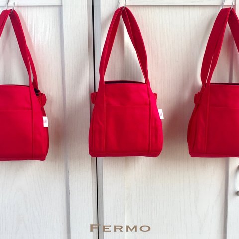 SIOCO・Fermoシリーズ ・11号帆布 トートバッグ 大人可愛い　人気のイタリアンレッド 小さめバッグ ミニマムSmall bag プレゼント　巾着　キャンバスバッグ　差し色　コンパクト