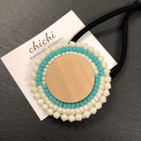 ビーズ刺繍   ヘアゴム  ハンドメイド