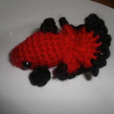 💛キュート&セクシーな金魚💛　編みぐるみ　赤