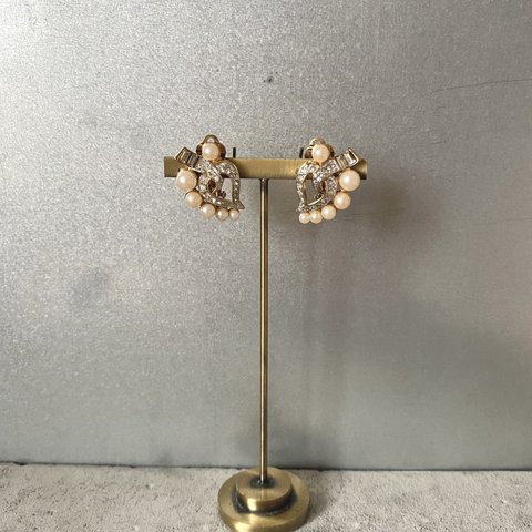 Vintage 80〜90s retro pearl×bijou mix design earring レトロ ヴィンテージ パール×ビジュー ミックス デザイン イヤリング