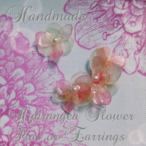 Hydrangea flower White & Pink Earcuff Pias Earrings