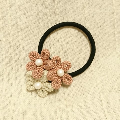 お花のヘアゴム ＊ピンクベージュ×ベージュ