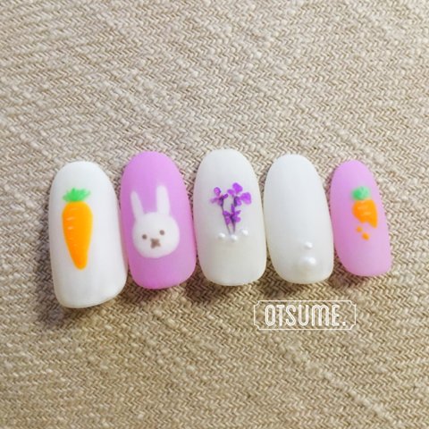 【サイズオーダー制】ネイルチップ　うさぎとにんじん🐰🥕