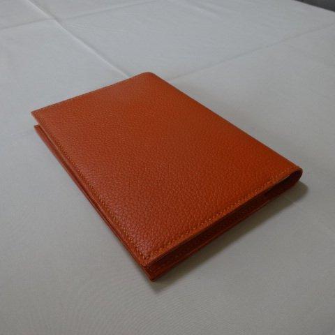 B-6サイズ用革のノートカバー　明るいオレンジ