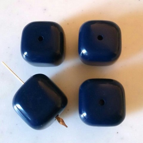 Vintage Navy Cube Beads 《6656》
